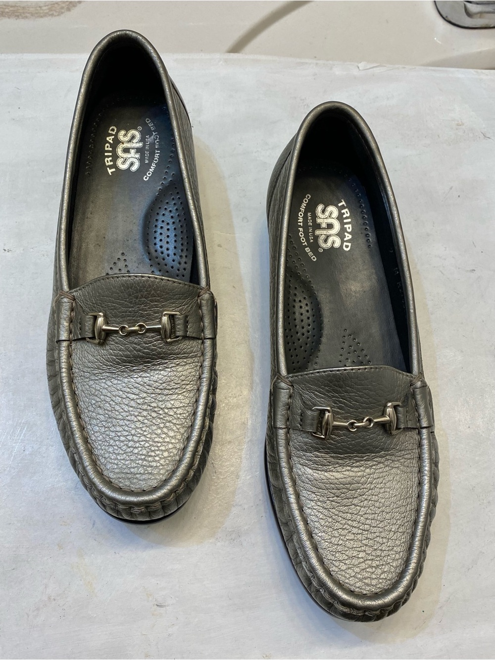 SAS Metro women Loafer Size 6.5 M great condition clean interior, great bottom